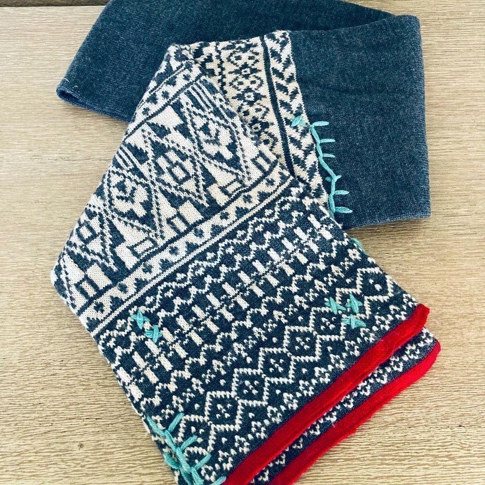 Nordic Fair Isle Print Gray Winter Scarf